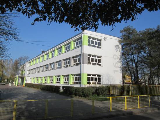 Budynek szkoły.