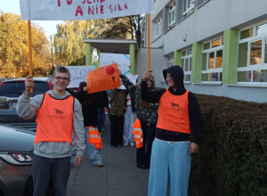 Tydzień Przeciwdziałania Przemocy Rówieśniczej - marsz