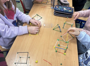 Matematyczne konstrukcje - kl. 2D