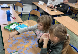 Praca w grupach 2e 4